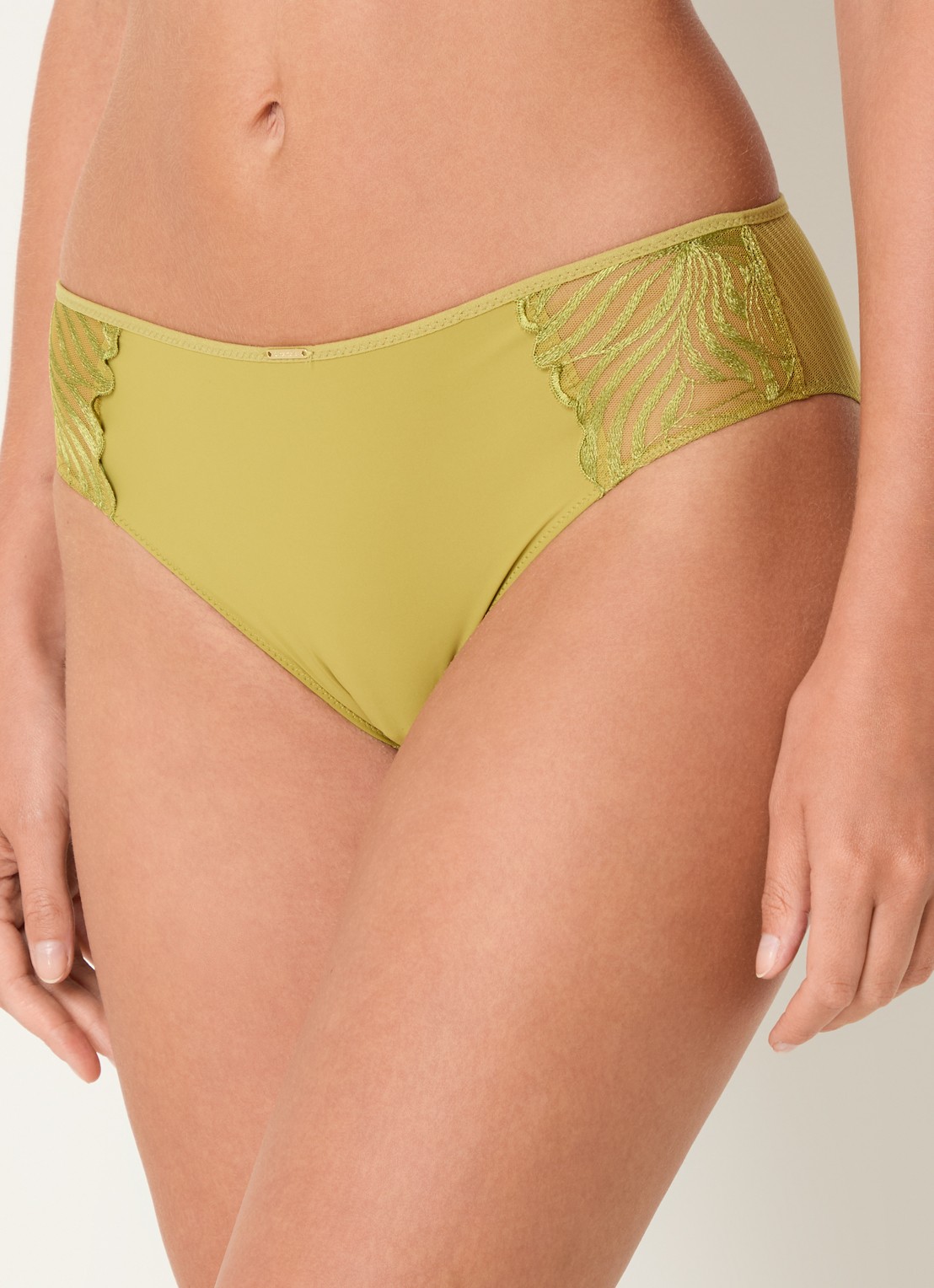 Chantelle Slip met borduring - detail 3 groen