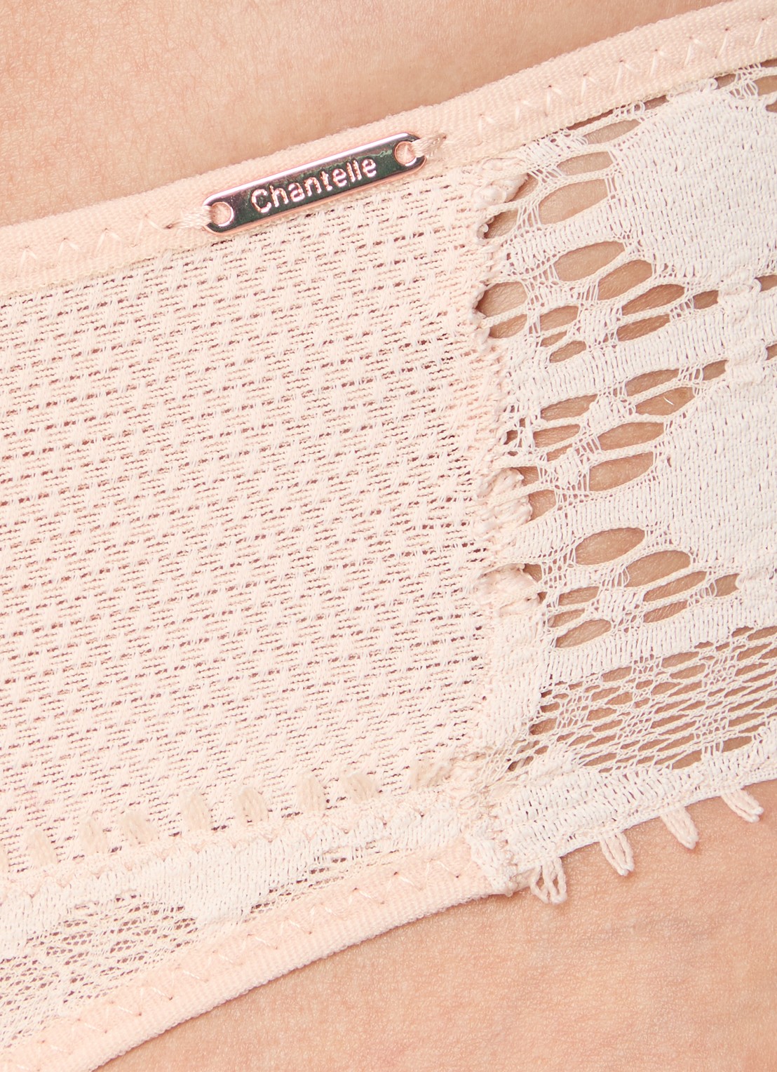 Chantelle Slip met kant - detail 4 beige