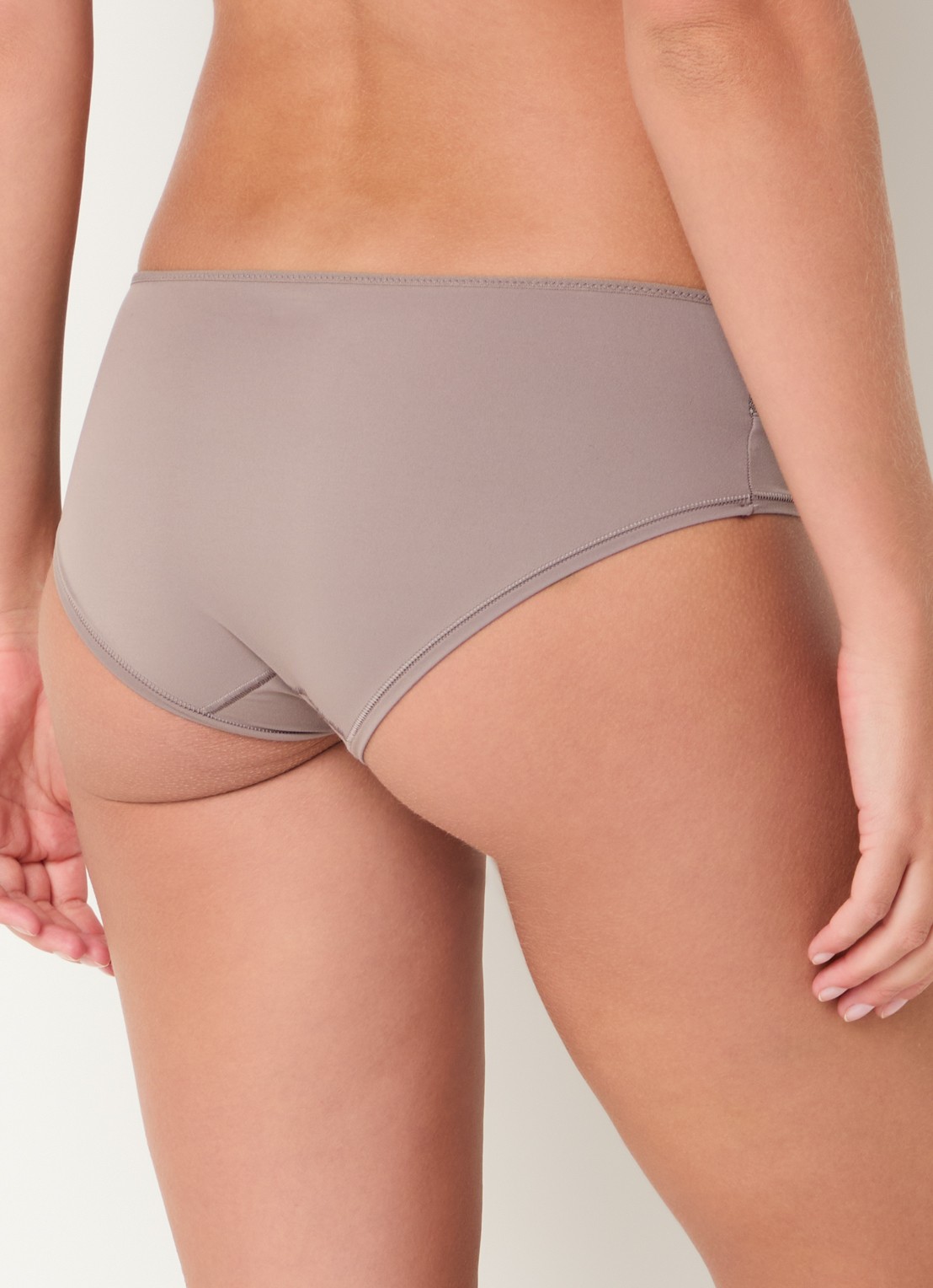 Chantelle Slip met kant - achterkant 5 taupe