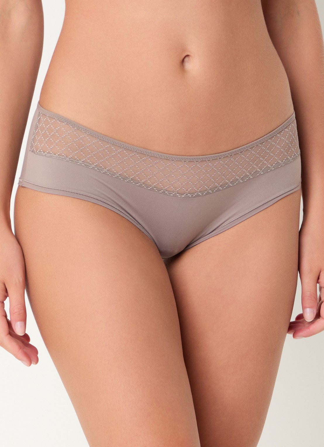 Chantelle Slip met kant - detail taupe