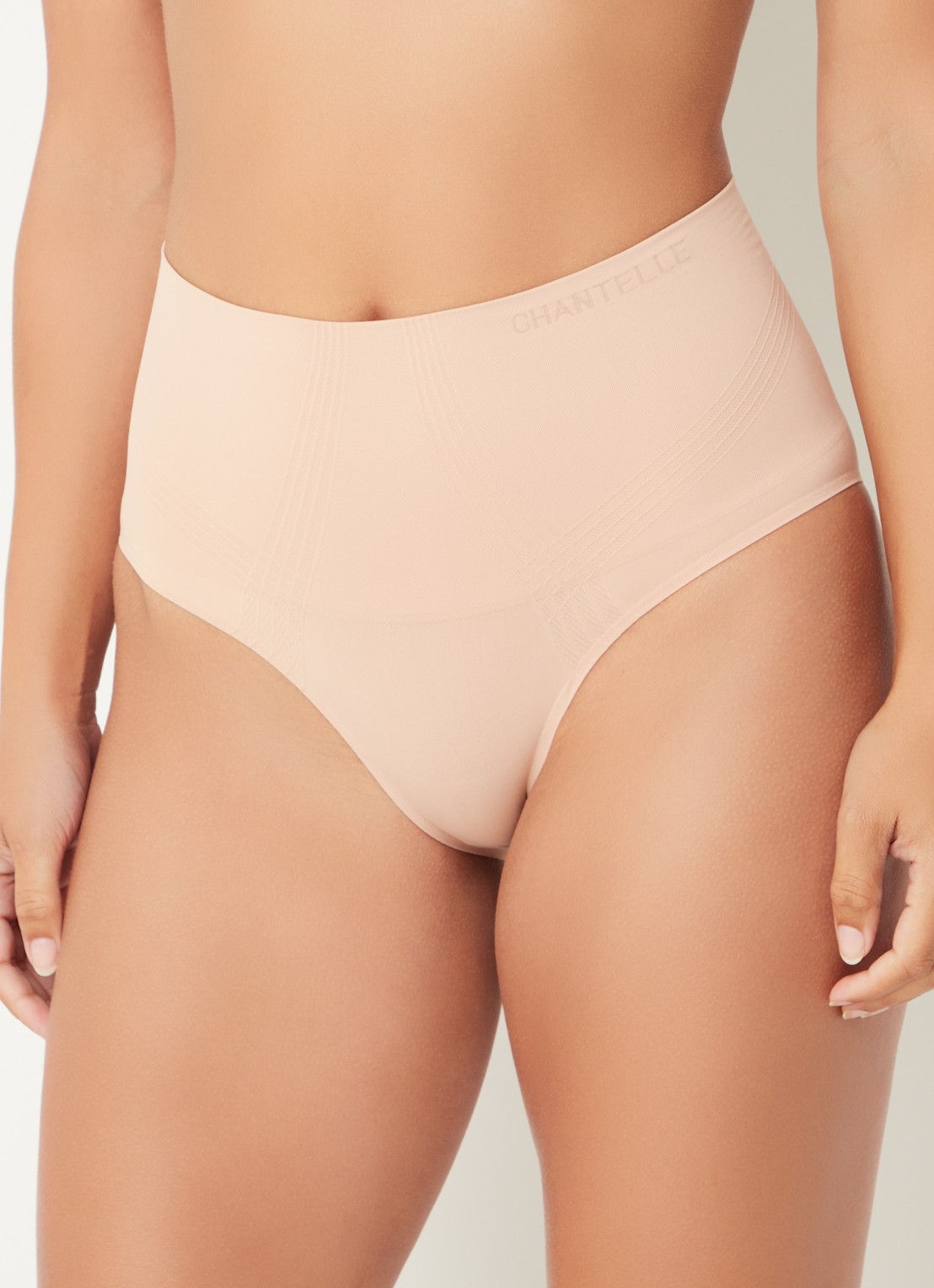 Chantelle Smooth Comfort high waisted corrigerende slip - detail 9 donkerbeige