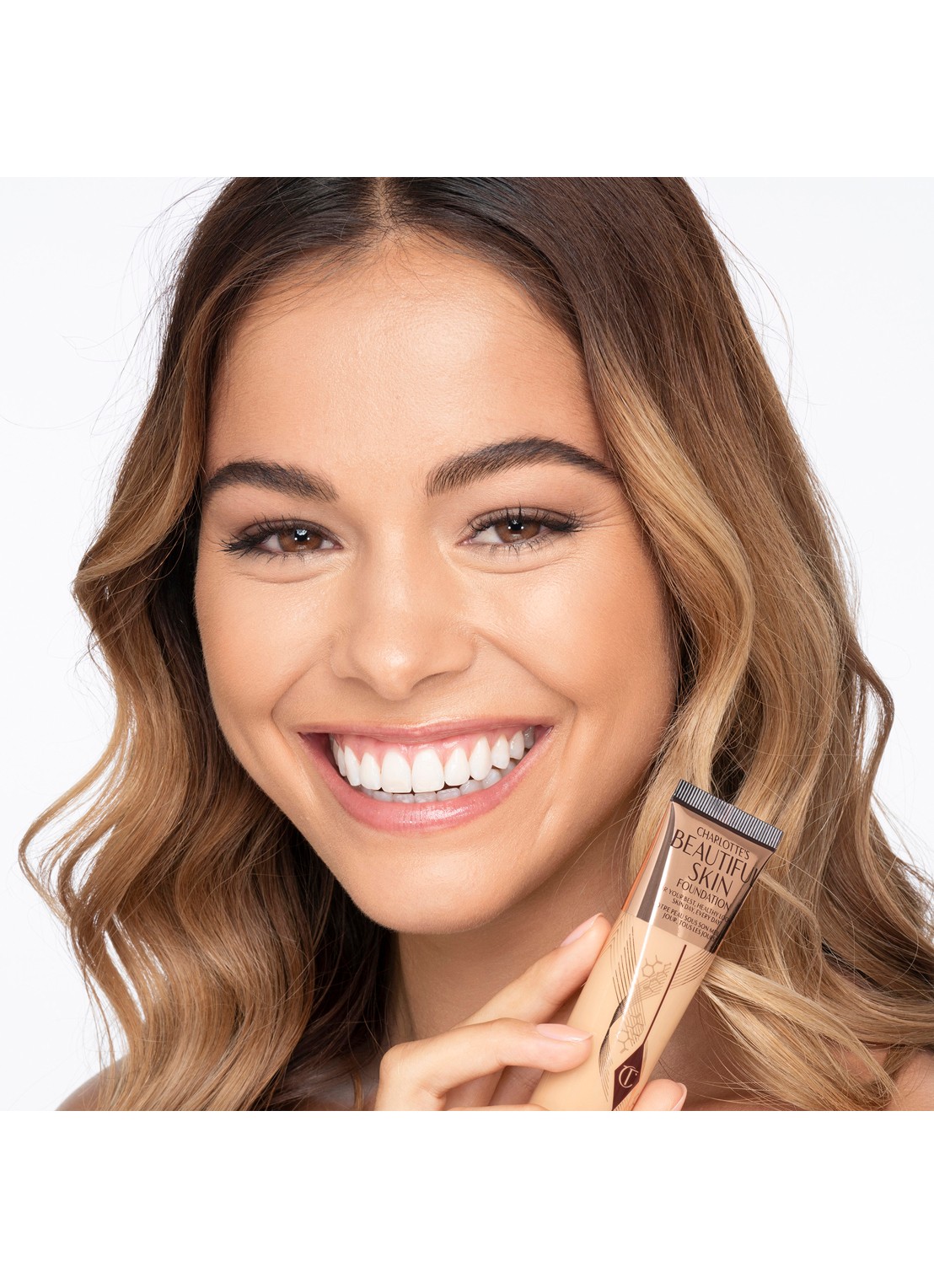 Charlotte Tilbury Beautiful Skin Foundation - vloeibare foundation - achterkant 6 cool_1