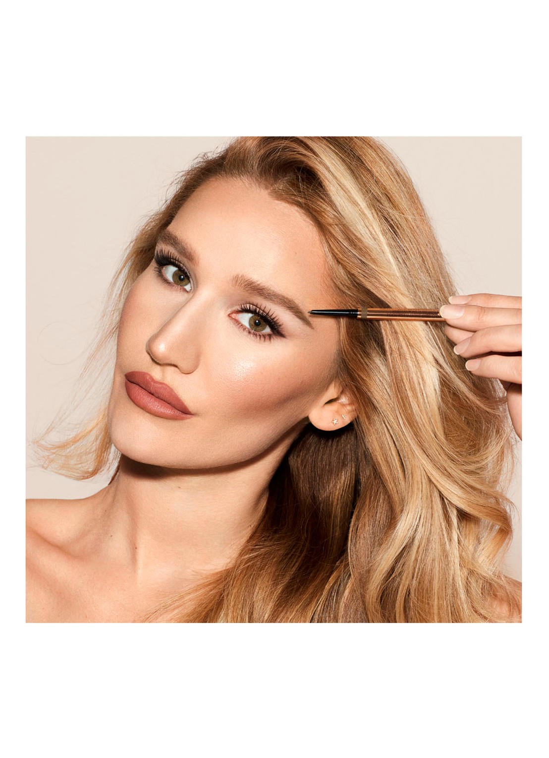 Charlotte Tilbury Brow Pencil Cheat - wenkbrauwpotlood - detail 5 soft brown
