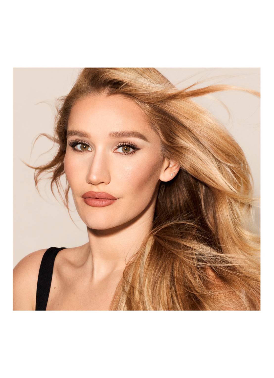 Charlotte Tilbury Brow Pencil Lift - wenkbrauwpotlood - detail 6 soft brown