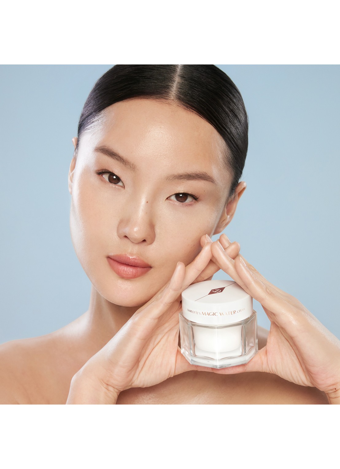 Charlotte Tilbury  Dark Spot Correcting + Hydration Revival Duo - verzorgingsset - detail 5 transparant
