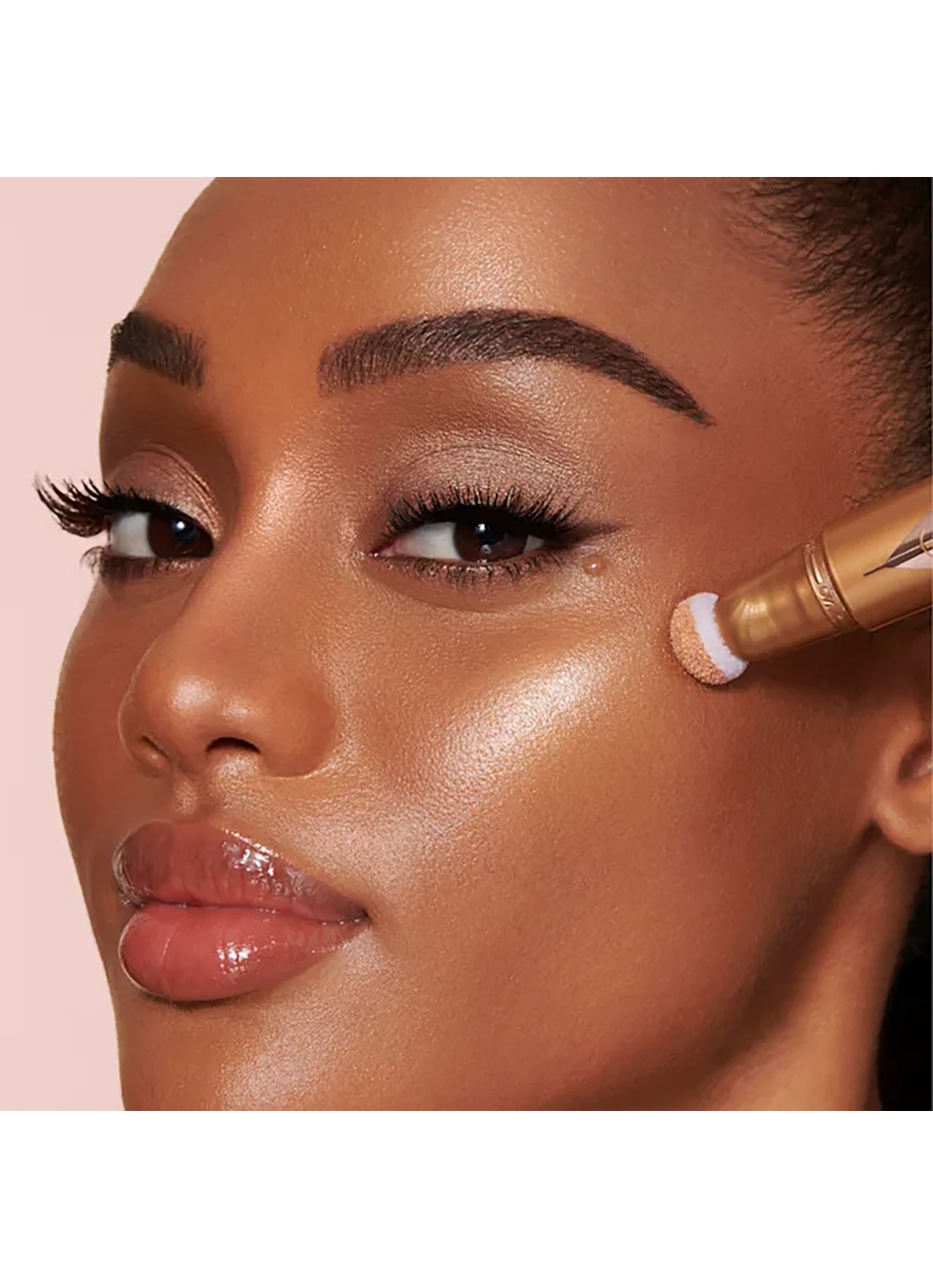 Charlotte Tilbury Hollywood Beauty Light Wand - vloeibare blush - achterkant goldgasm