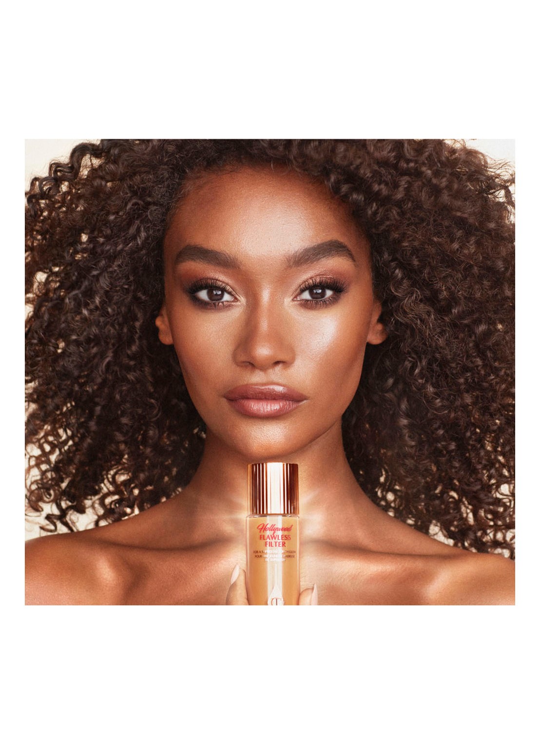 Charlotte Tilbury Hollywood Flawless Filter - primer, highlighter & corrector  - detail 5 6.5 deep