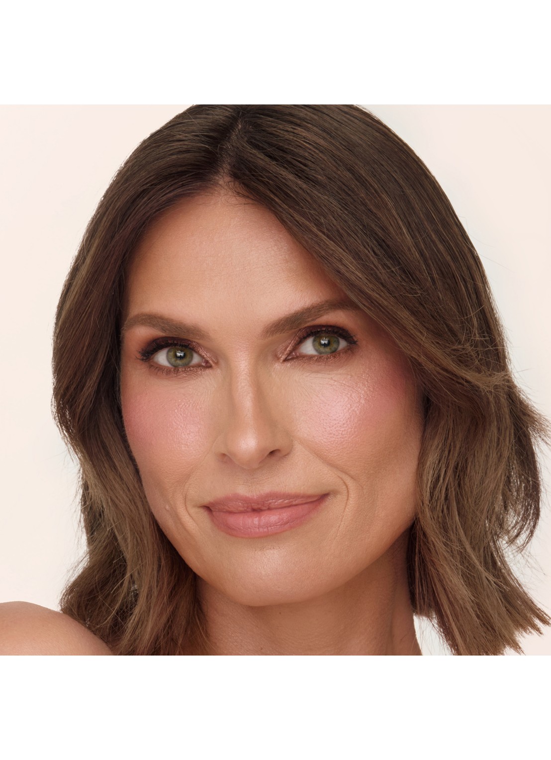 Charlotte Tilbury Hollywood Instant Look In A Palette - make-up palette - detail 4 pretty, glowing beauty