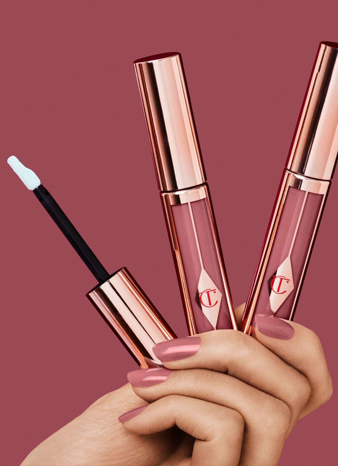 Charlotte Tilbury Hollywood Lip - liquid lipstick - detail 3 show girl