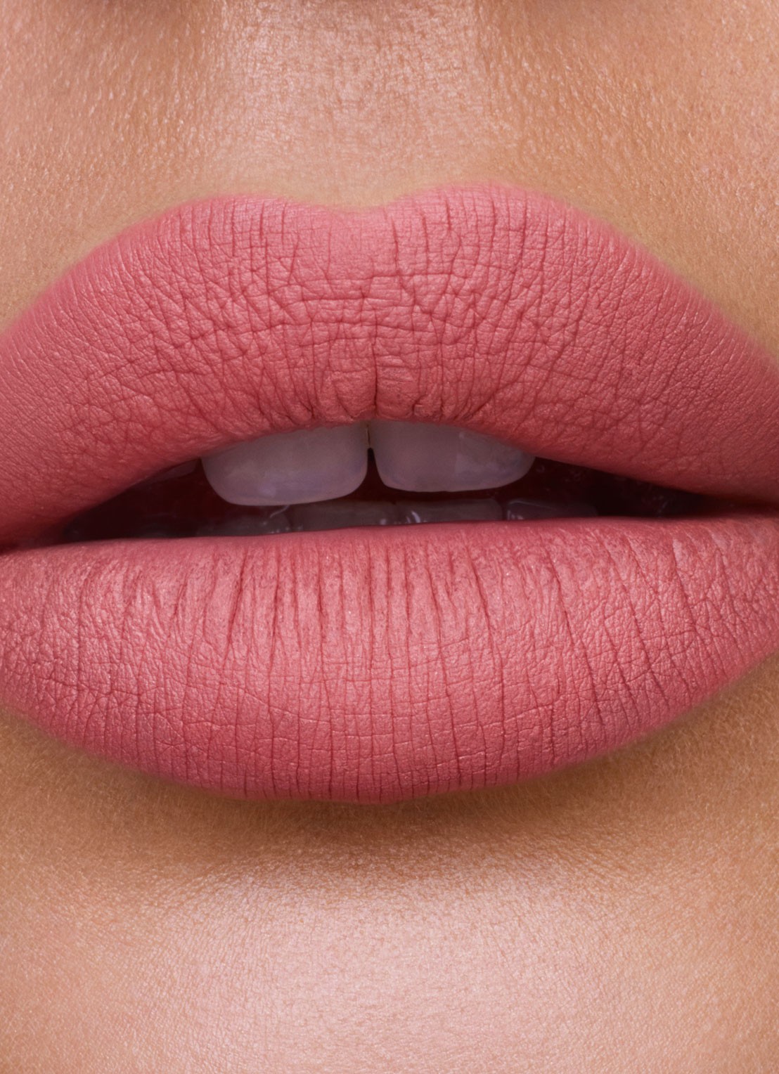 Charlotte Tilbury Hollywood Lip - liquid lipstick - voorkant 2 rising star