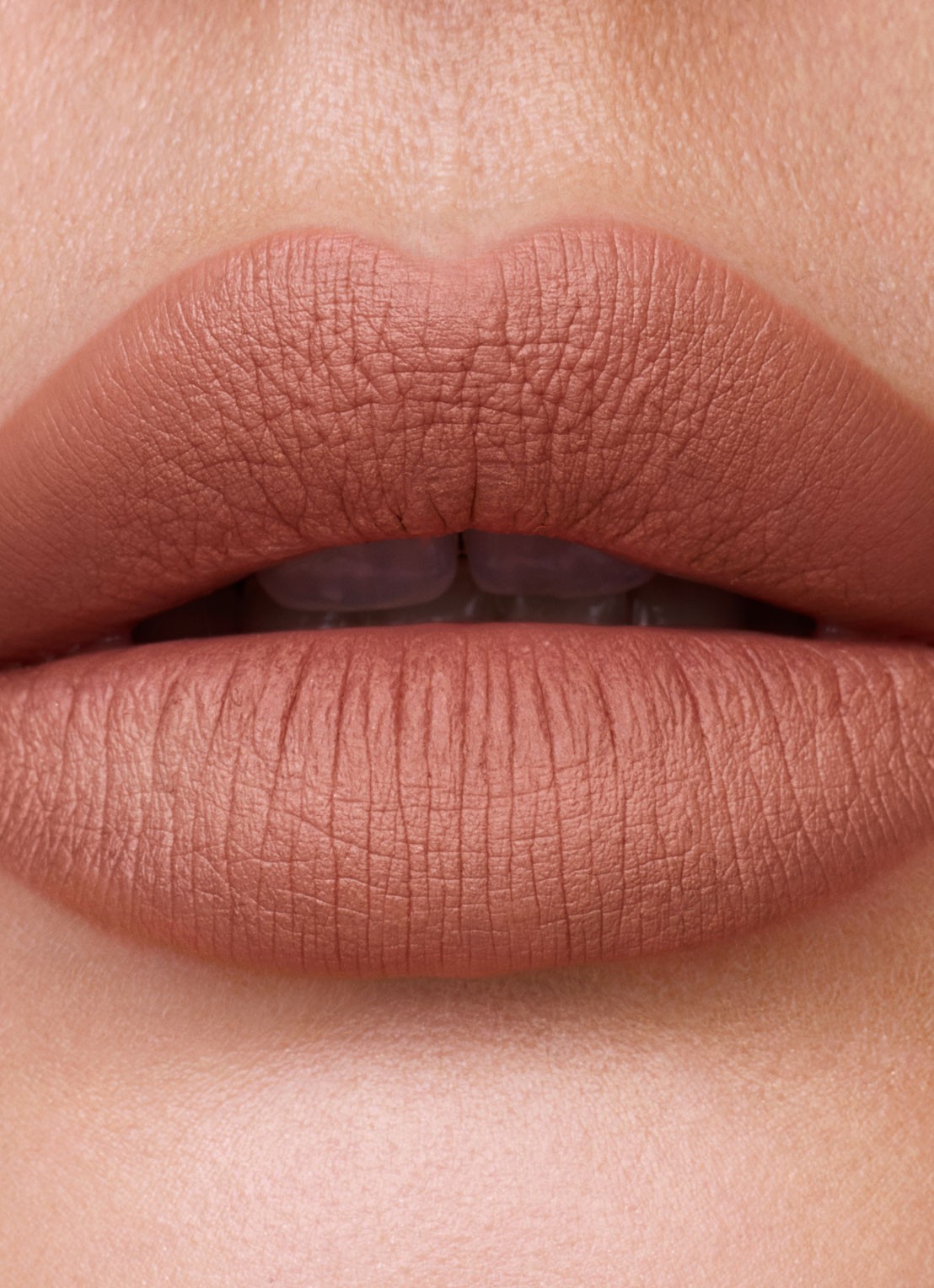 Charlotte Tilbury Hollywood Lip - liquid lipstick - detail 5 best actress