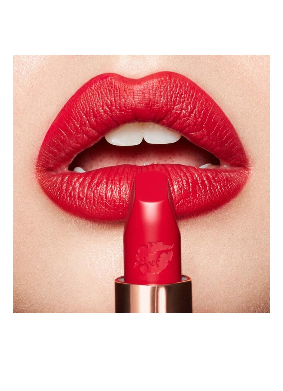 Charlotte Tilbury Hot Lips 2 - lipstick - detail 3 patsy red