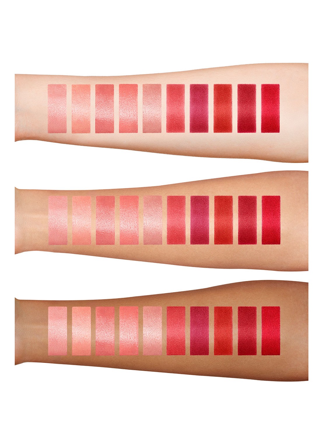 Charlotte Tilbury Hot Lips 2 - lipstick - detail 4 carina's star