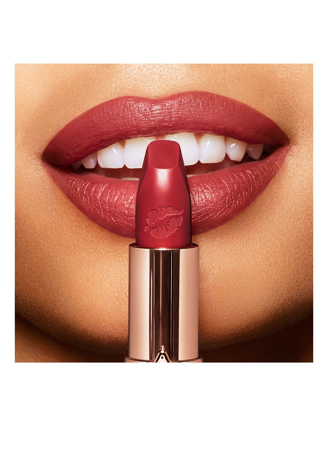 Charlotte Tilbury Hot Lips 2 - lipstick - detail 5 viva la vergara