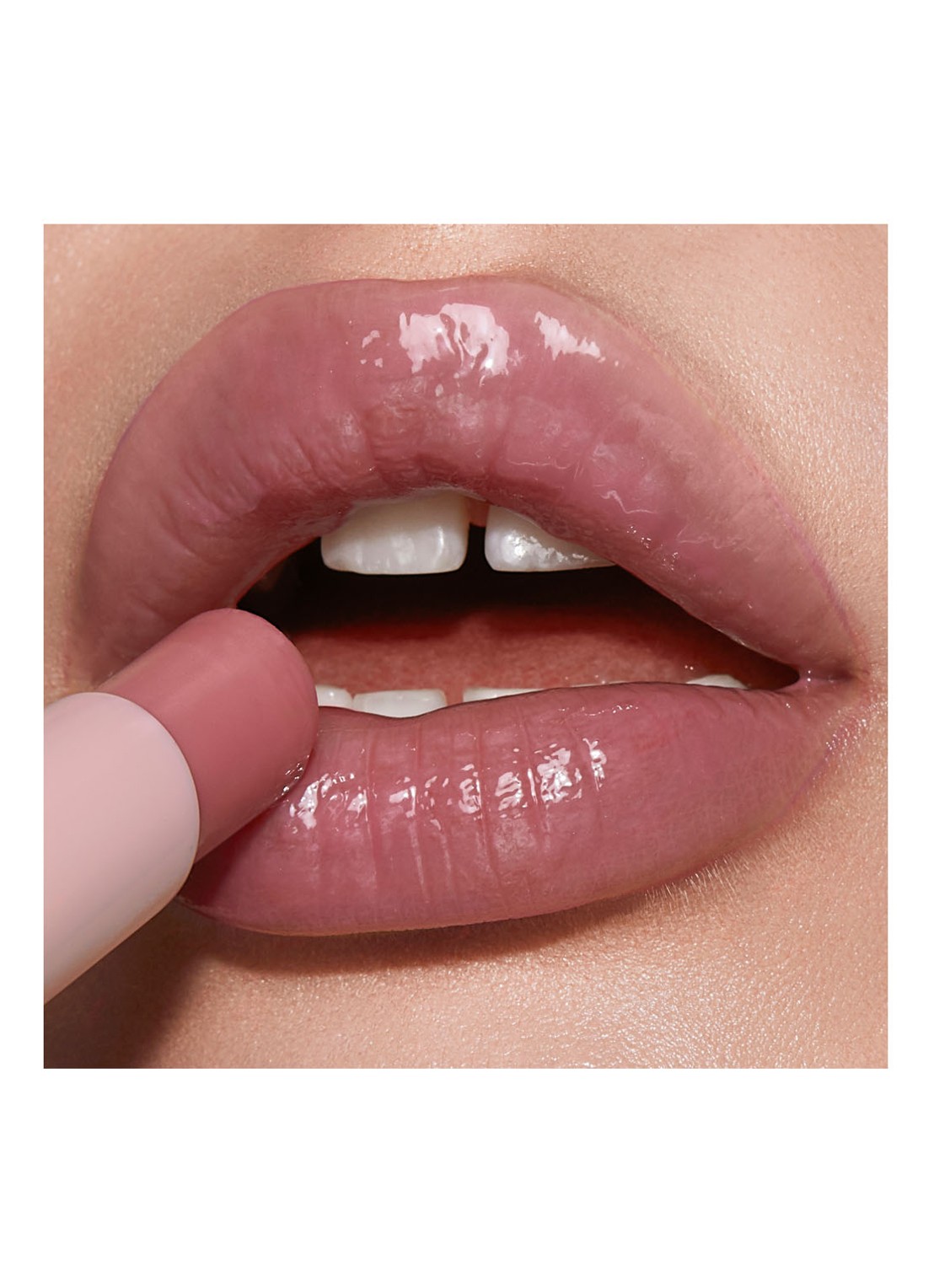 Charlotte Tilbury Hyaluronic Happikiss Lip Balm Lipstick - detail 5 crystal happikiss