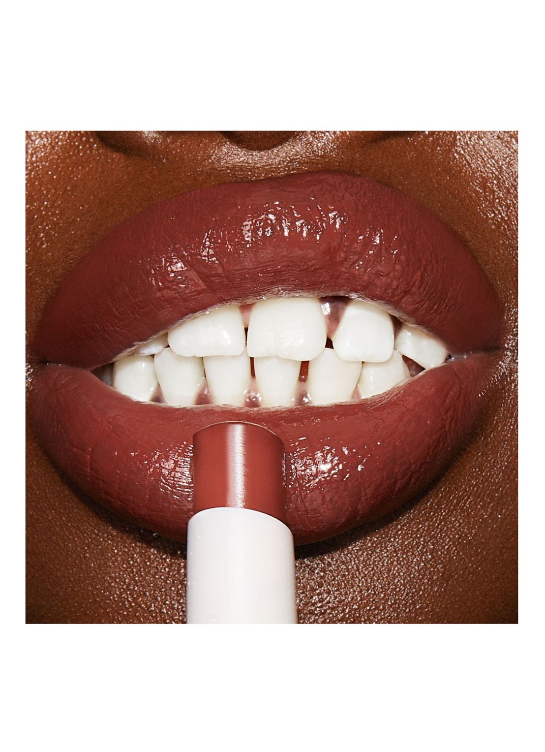 Charlotte Tilbury Hyaluronic Happikiss Lip Balm Lipstick - detail 3 passion kiss