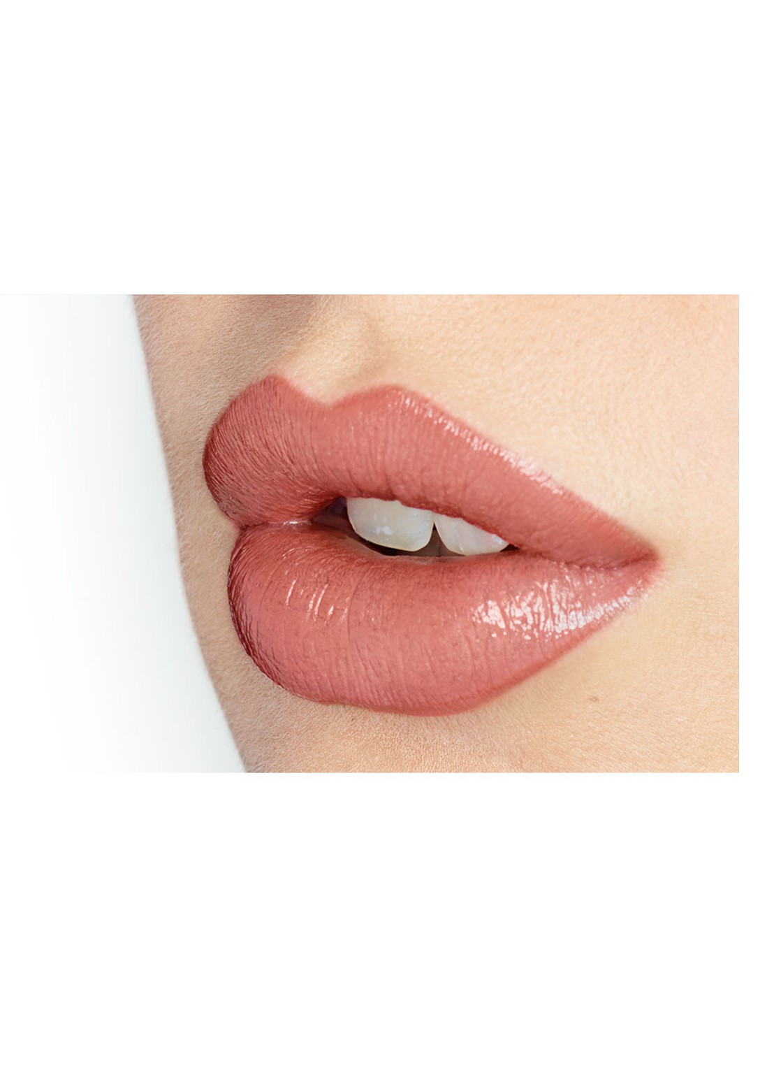 Charlotte Tilbury K.I.S.S.I.N.G lipstick - detail 2 bitch perfect