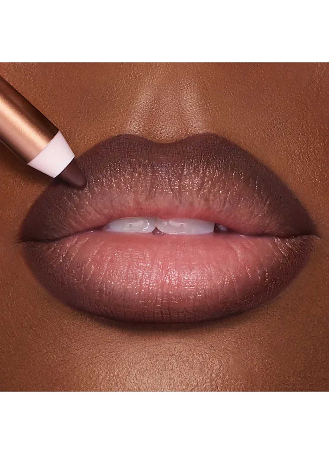 Charlotte Tilbury Lip Cheat - lipliner - detail 3 pillow talk intense