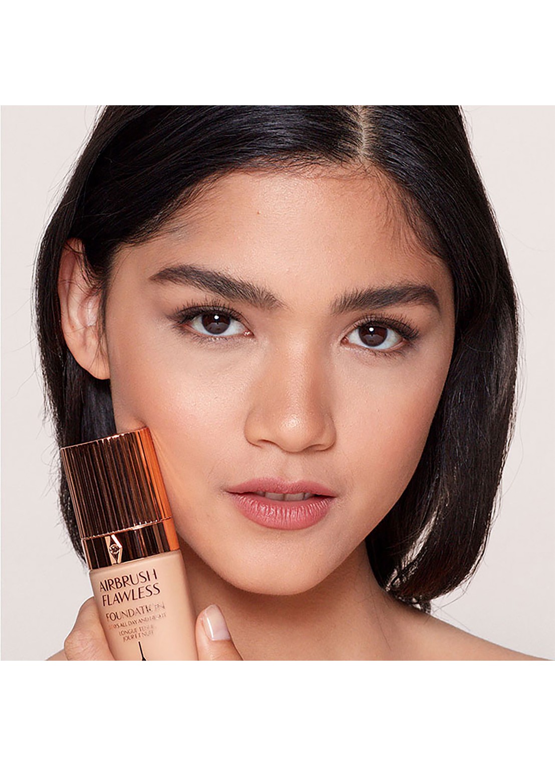 Charlotte Tilbury Magic Vanish - corrector - detail 4 medium