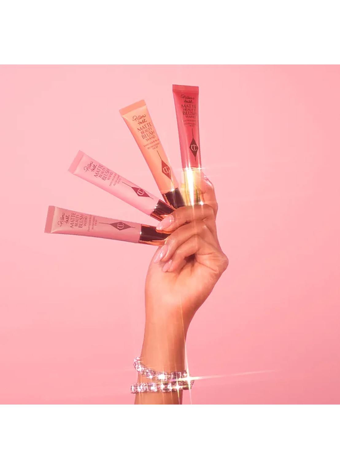 Charlotte Tilbury Matte Beauty Blush Wand - vloeibare blush - detail 4 pillow talk
