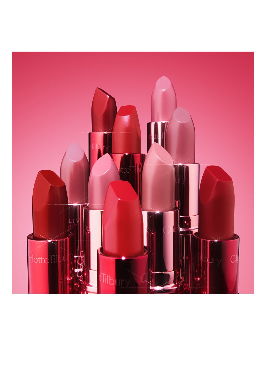 Charlotte Tilbury Matte Revolution - lipstick - detail 4 hollywood vixen