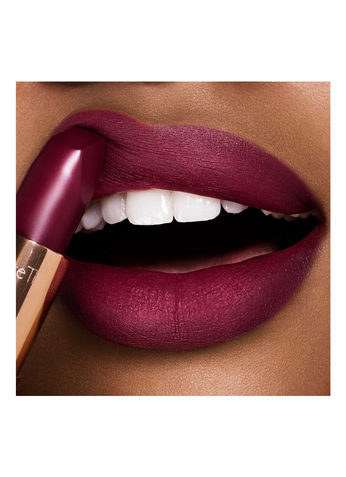 Charlotte Tilbury Matte Revolution - lipstick - detail 5 festival magic