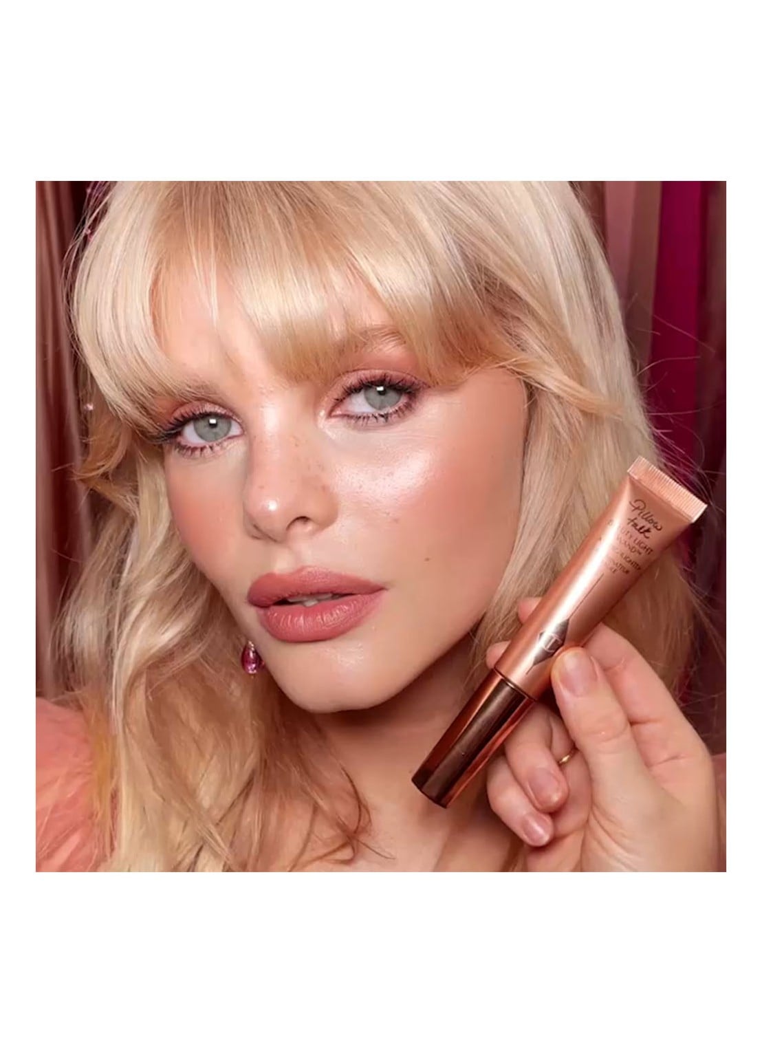 Charlotte Tilbury Pillow Talk Beauty Light Wand - Limited Edition vloeibare blush & highlighter - detail 3 light/medium