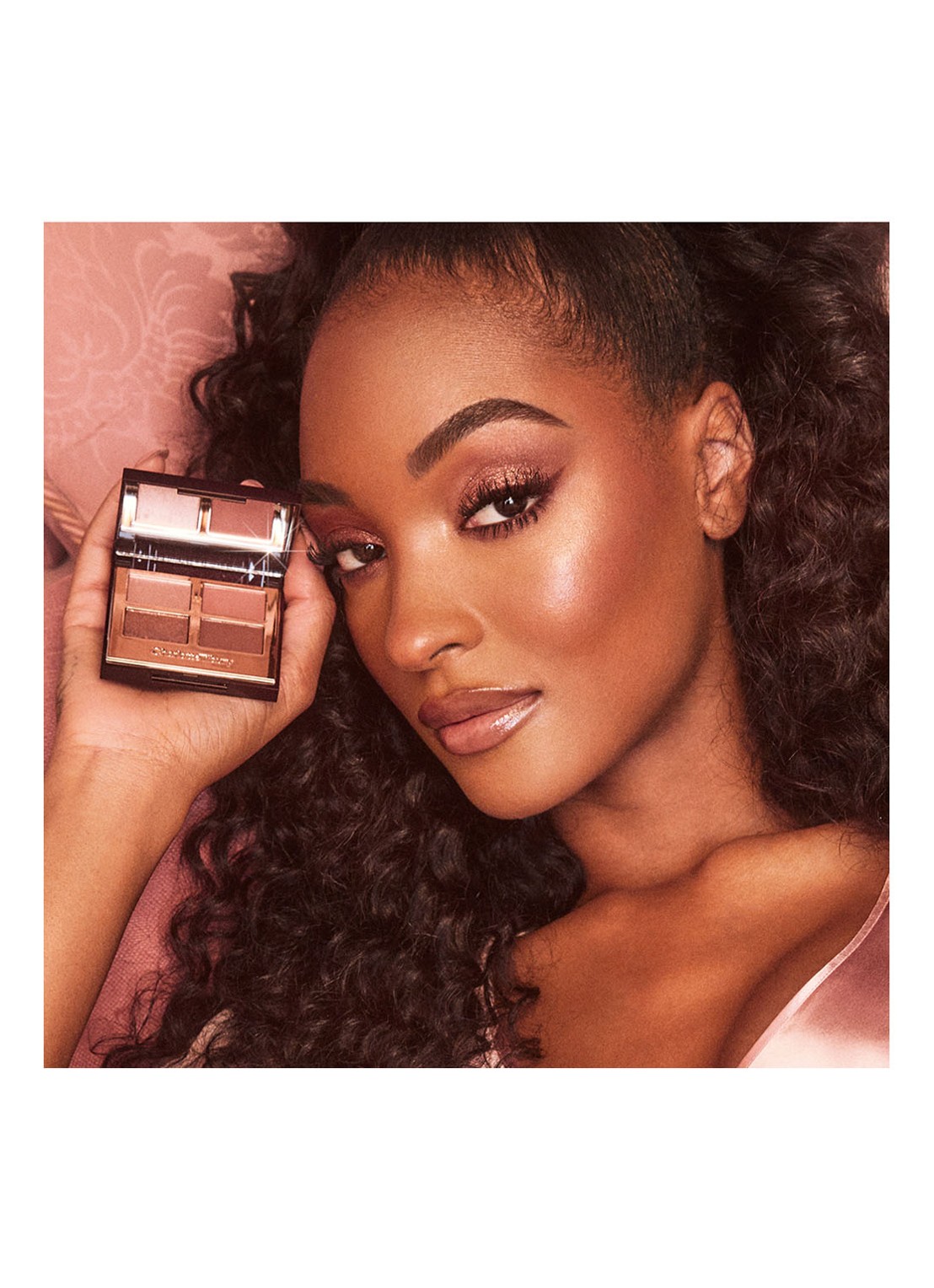 Charlotte Tilbury Pillow Talk Dreams Luxury Palette - oogschaduw palette - voorkant 6 rood