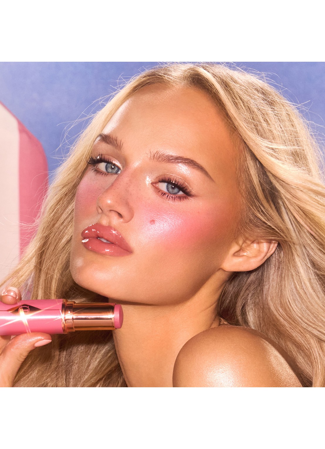 Charlotte Tilbury Unreal Blush Healthy Glow Stick - blush - detail 2 rosy glow