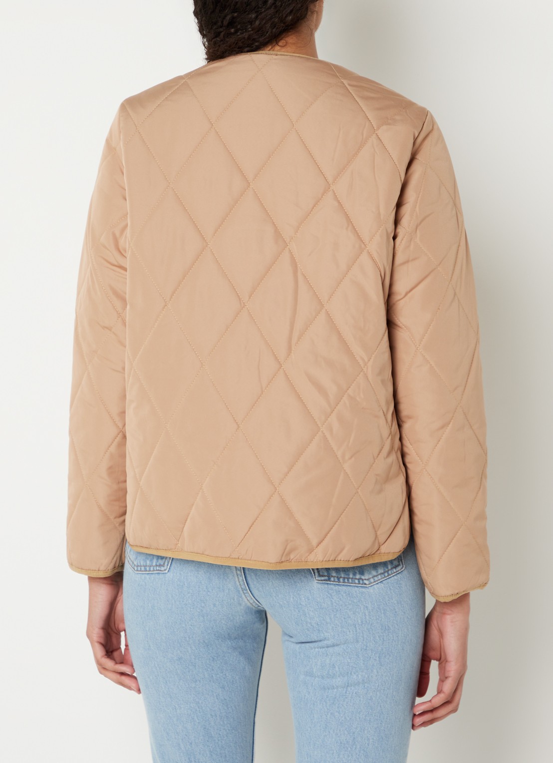 Chi Chi London Gewatteerd jack met quilt patroon - achterkant 2 camel
