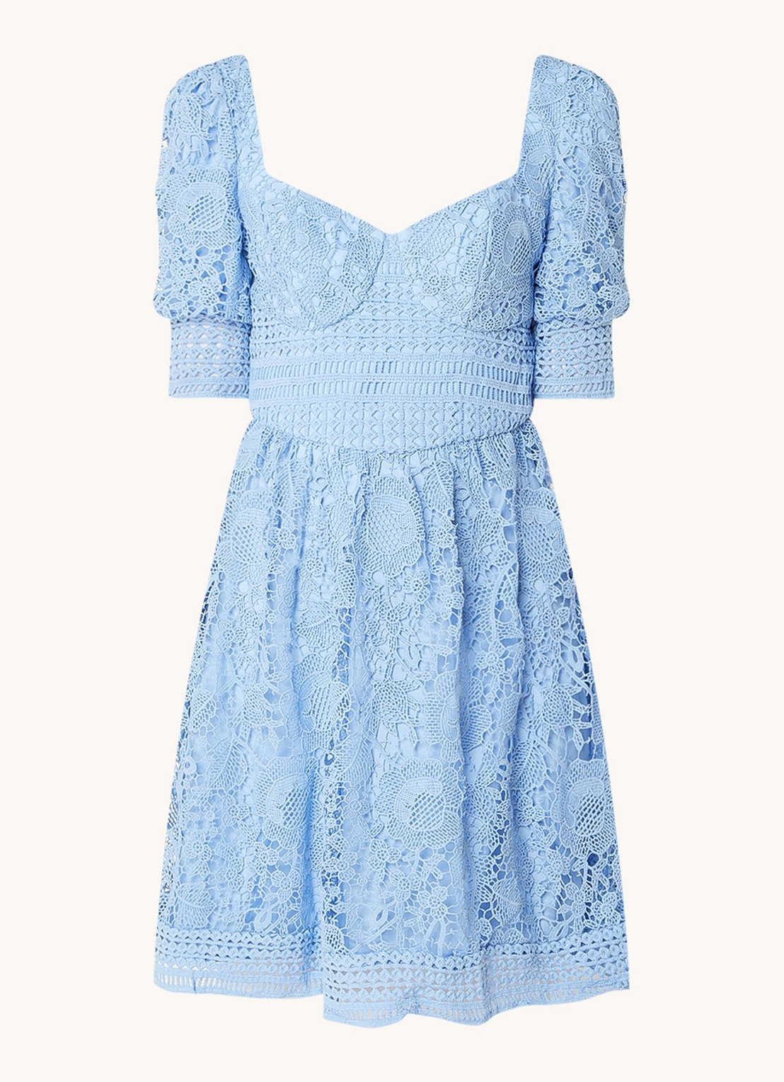Chi Chi London Mini jurk van kant en rugdecolleté - voorkant 2 lichtblauw