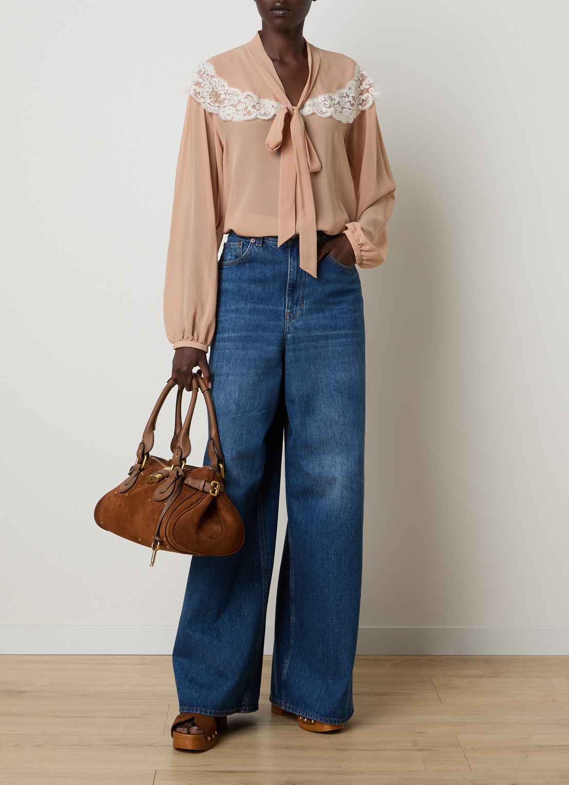 Chloé Blouse van zijde met details van kant - voorkant 4 zalmroze