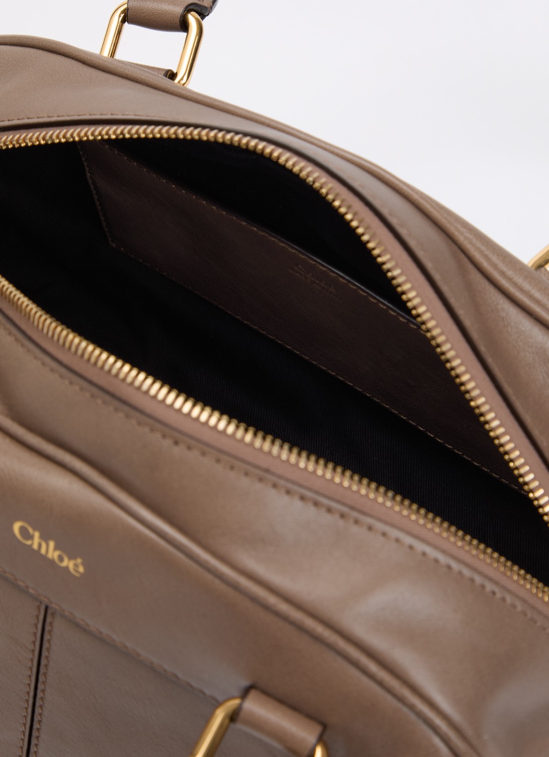 Chloé Bowling handtas van kalfsleer met kettingdetail - detail 3 lichtbruin