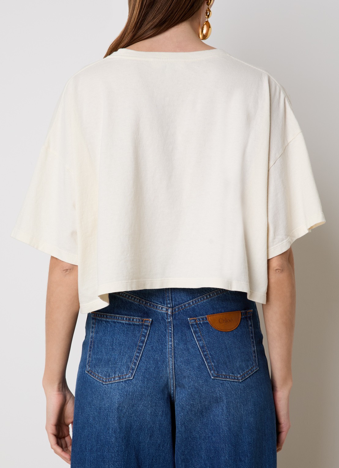 Chloé Cropped T-shirt met logoborduring - achterkant 5 gebroken wit