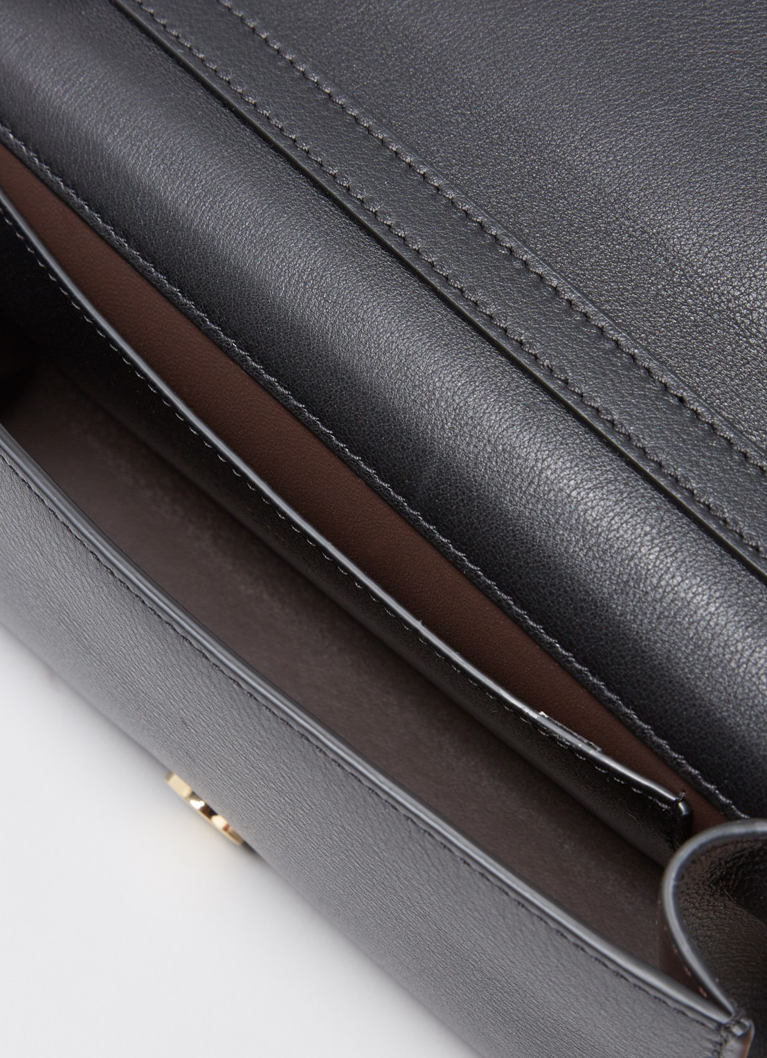 Chloé Crossbodytas van kalfsleer met logo - detail zwart