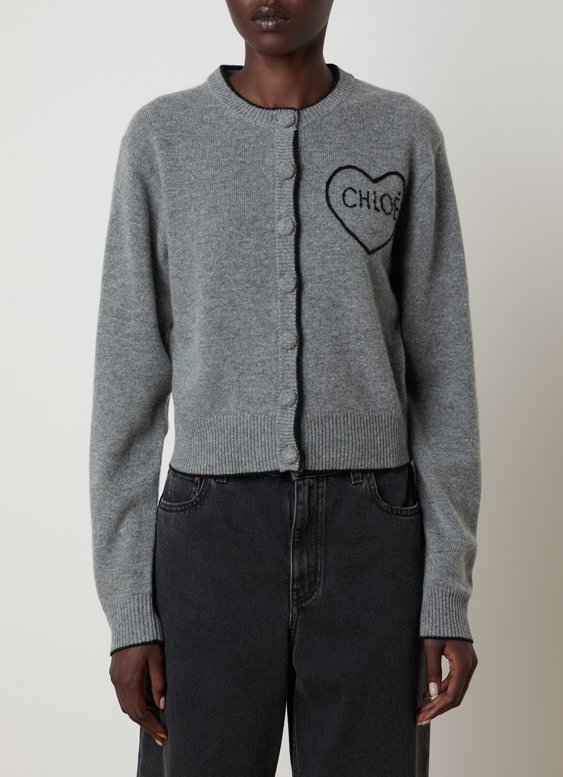 Chloé Fijngebreid vest in kasjmierblend met logoborduring - detail 3 middengrijs