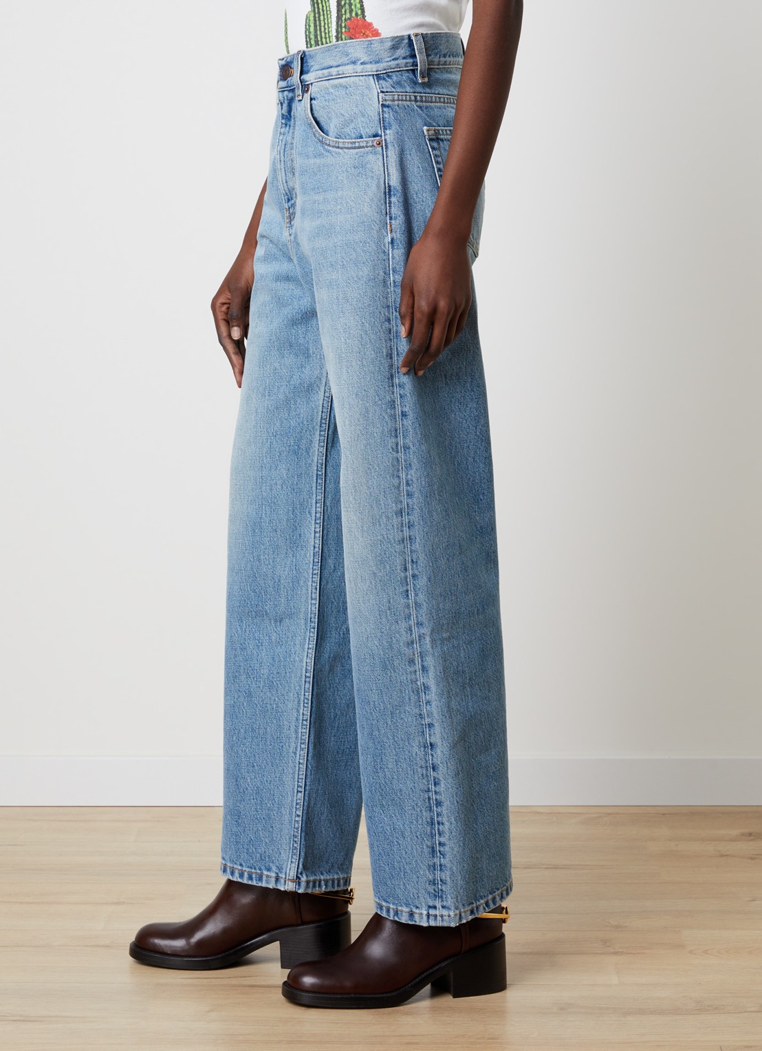 Chloé High waist straight leg jeans met lichte wassing - detail 2 indigo
