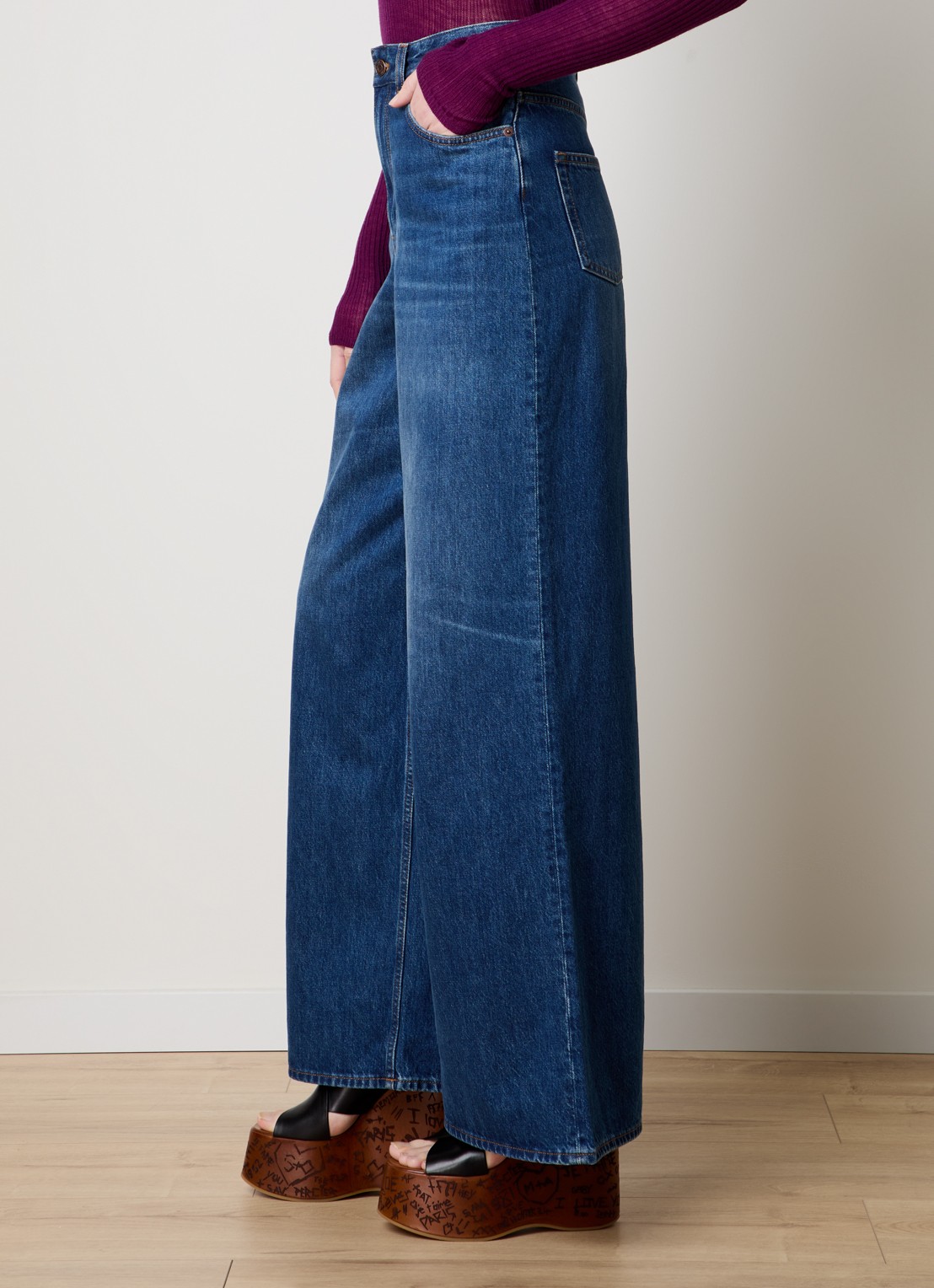 Chloé High waist wide leg jeans met medium wassing - detail 2 indigo