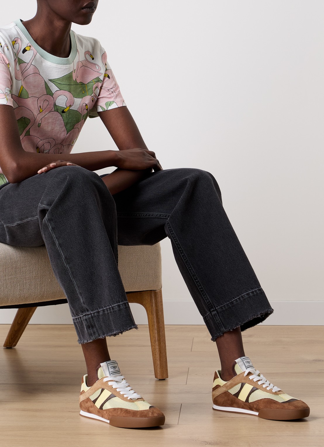 Chloé Kick sneaker met geitensuède details - voorkant 7 bruin