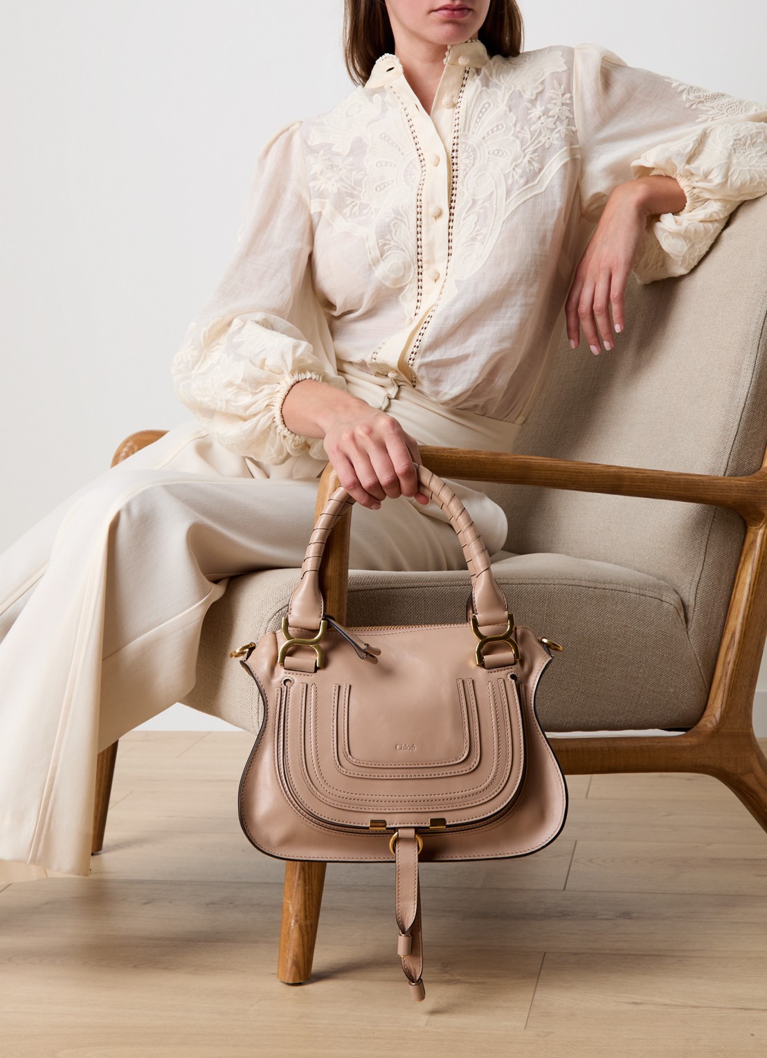 Chloé Marcie Small handtas van kalfsleer - voorkant 3 donkerbeige