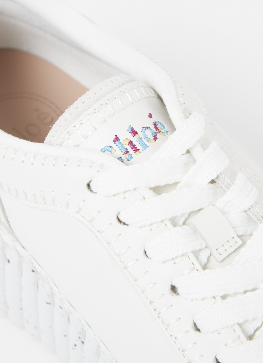 Chloé Nama sneaker van leer met suède details - detail 4 wit