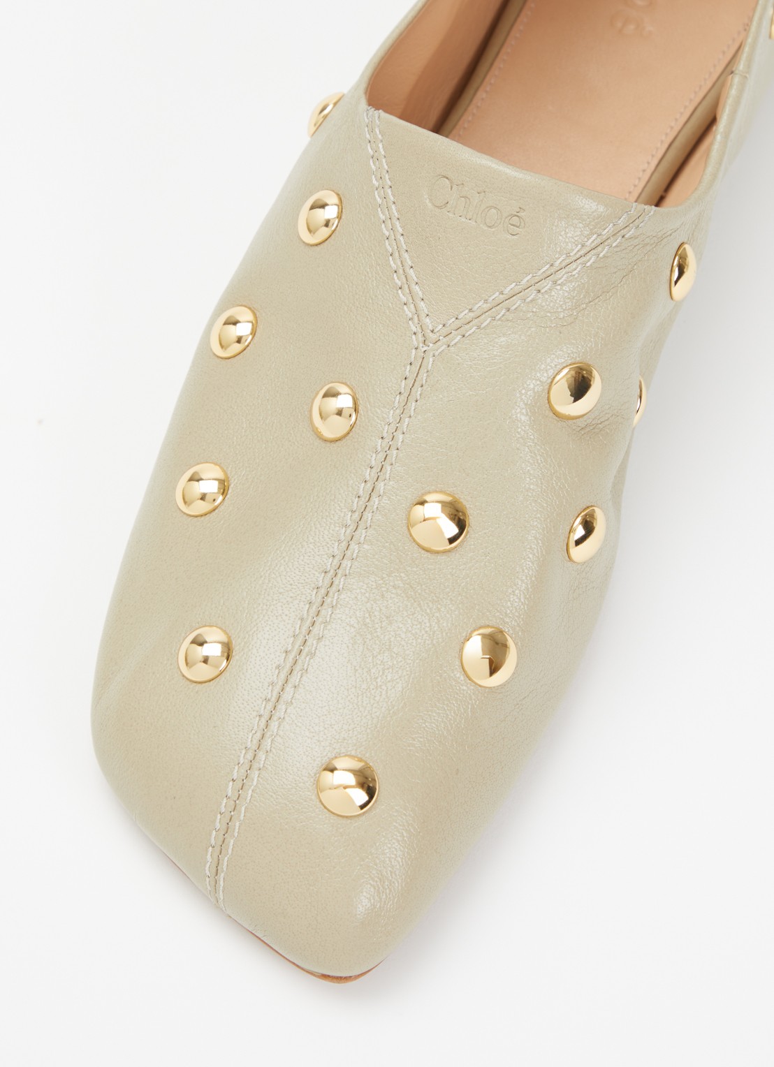 Chloé Rita slip-on van leer met studs - detail 4 lindegroen