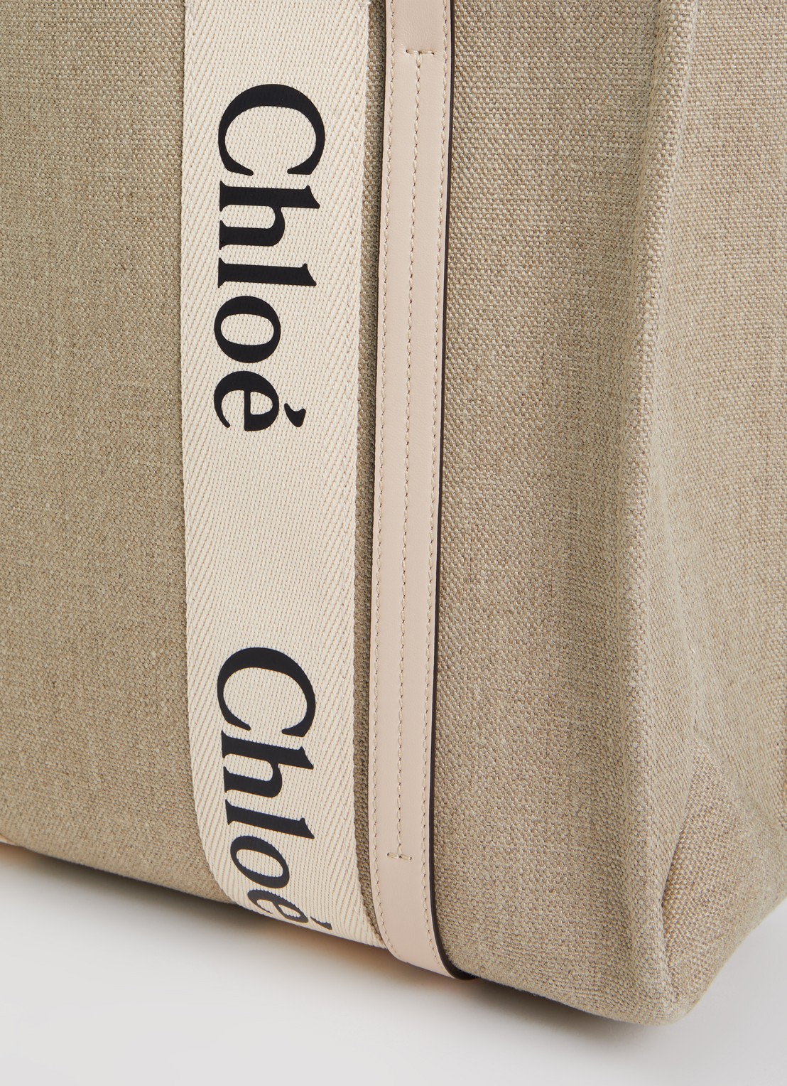 Chloé Woody shopper van canvas met leren details - detail 4 beige