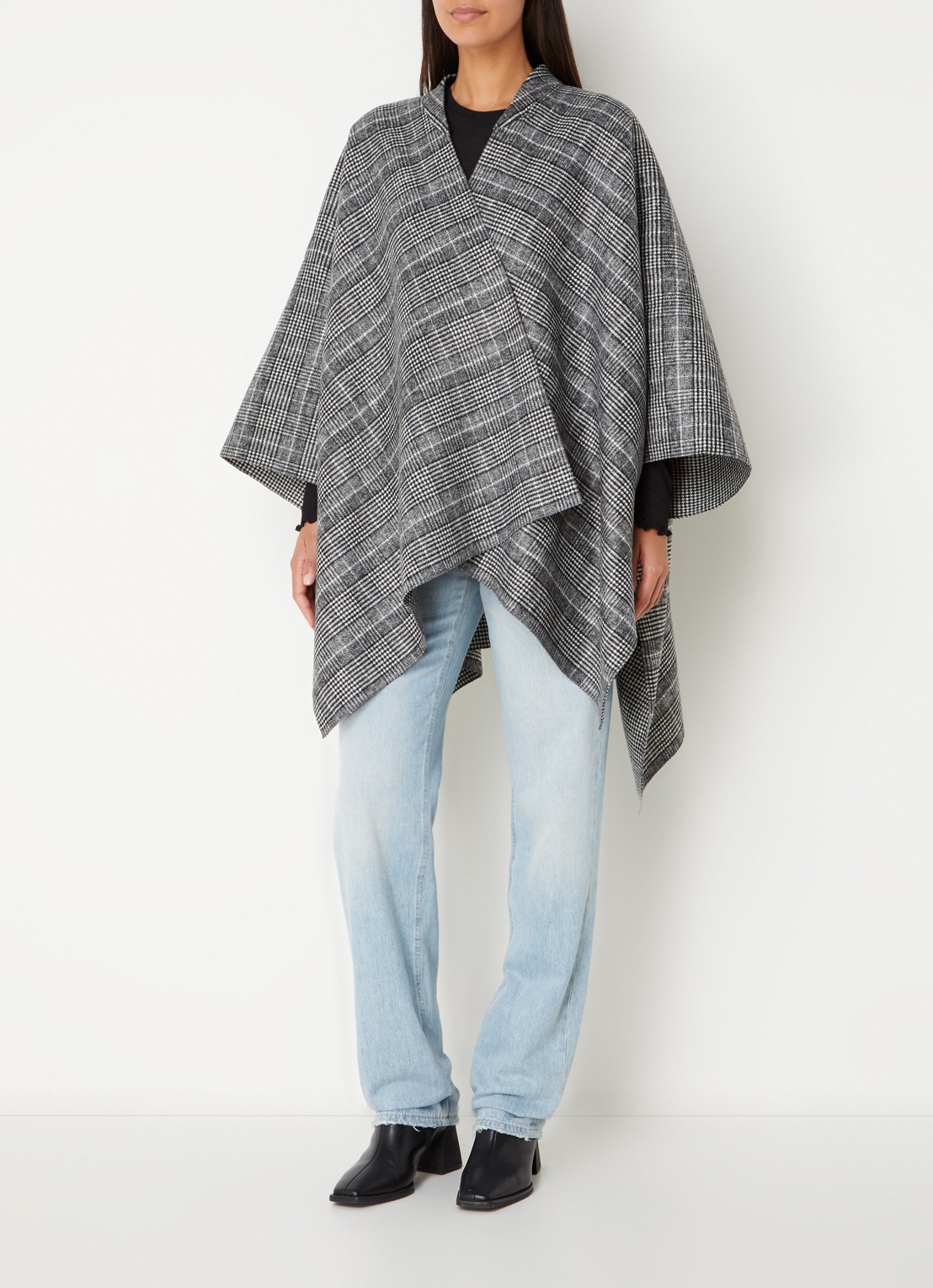 Cinque Cimaike cape in wolblend met ruitdessin - detail 4 zwart