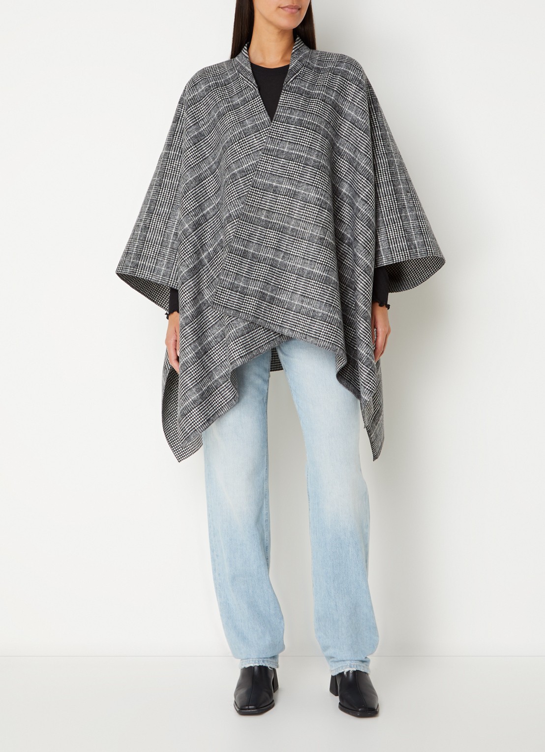 Cinque Cimaike cape in wolblend met ruitdessin - voorkant 2 zwart