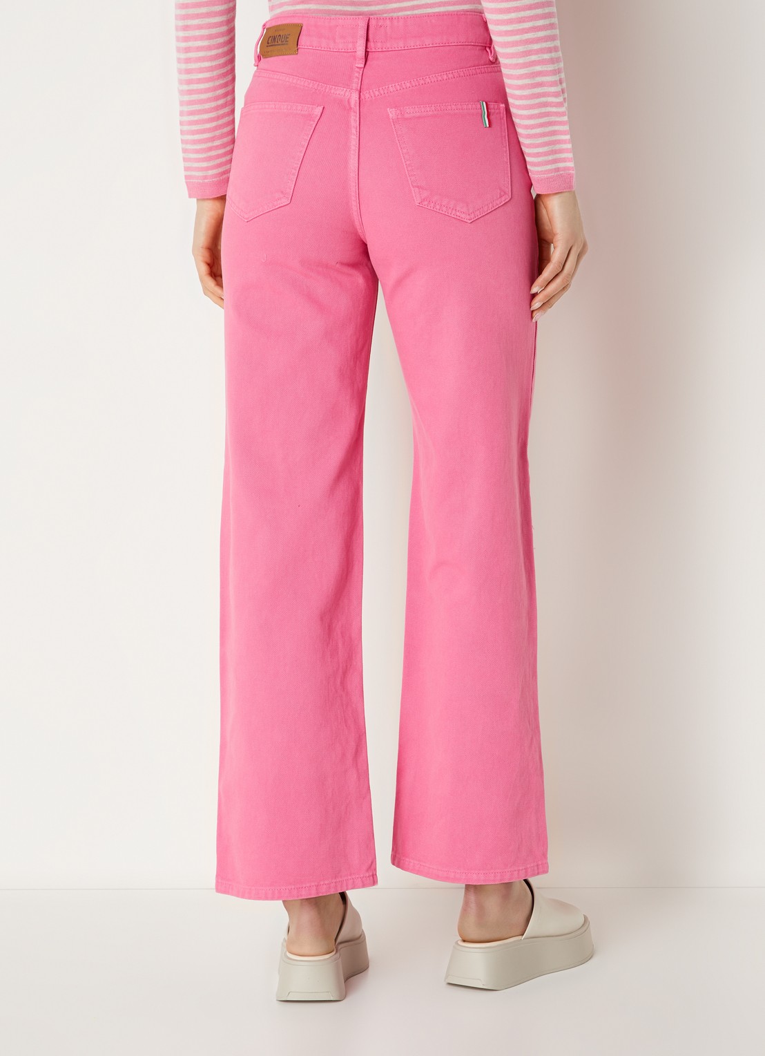 CINQUE High waist cropped wide leg jeans met gekleurde wassing  - achterkant 3 roze