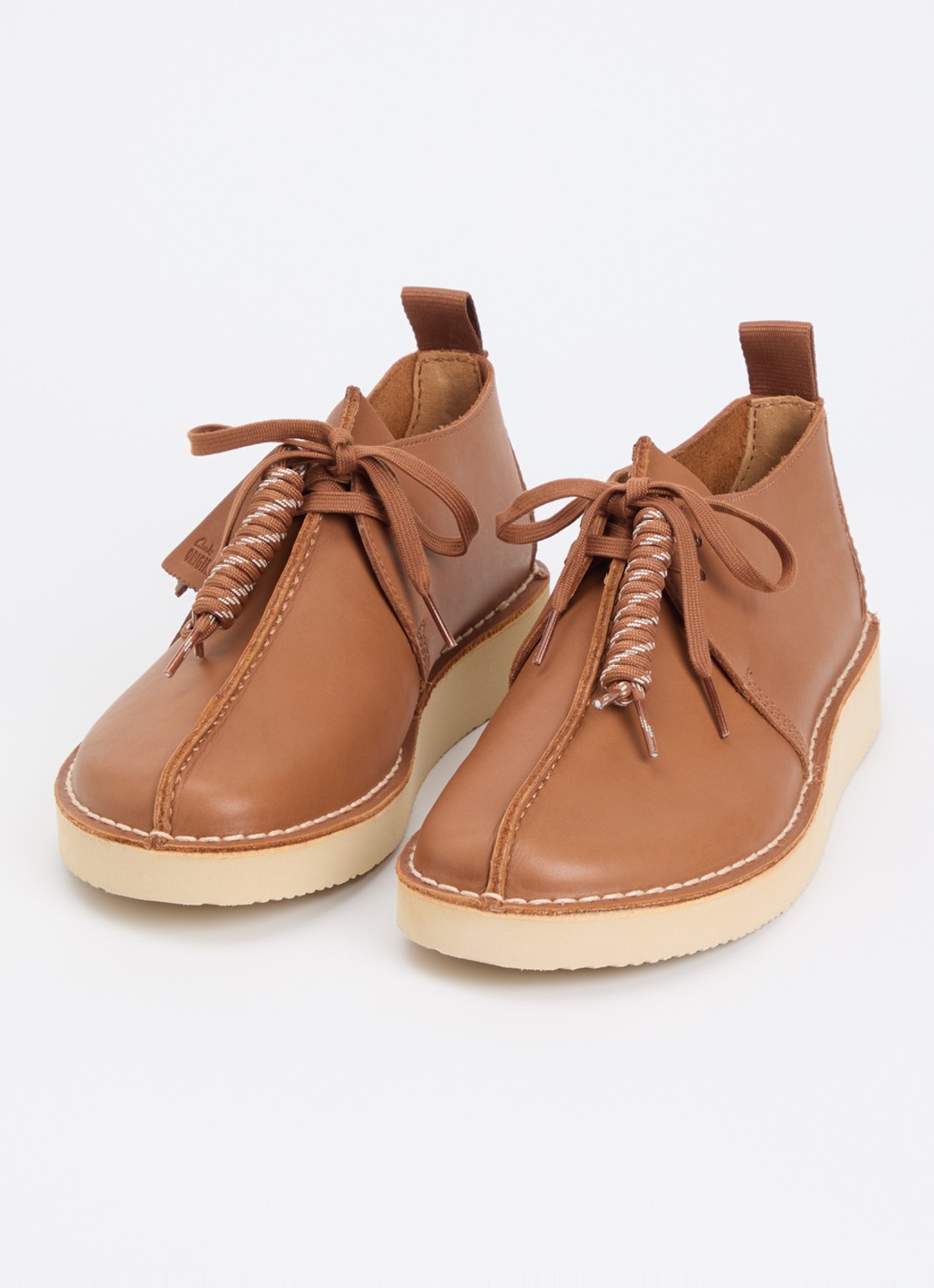 Clarks Originals Desert Trek veterschoen van leer - detail 3 cognac