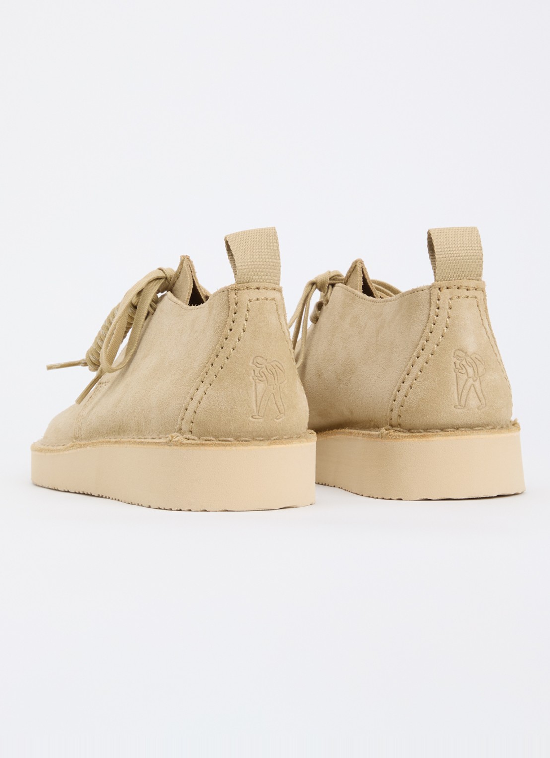 Clarks Originals Desert Trek veterschoen van suède - achterkant beige