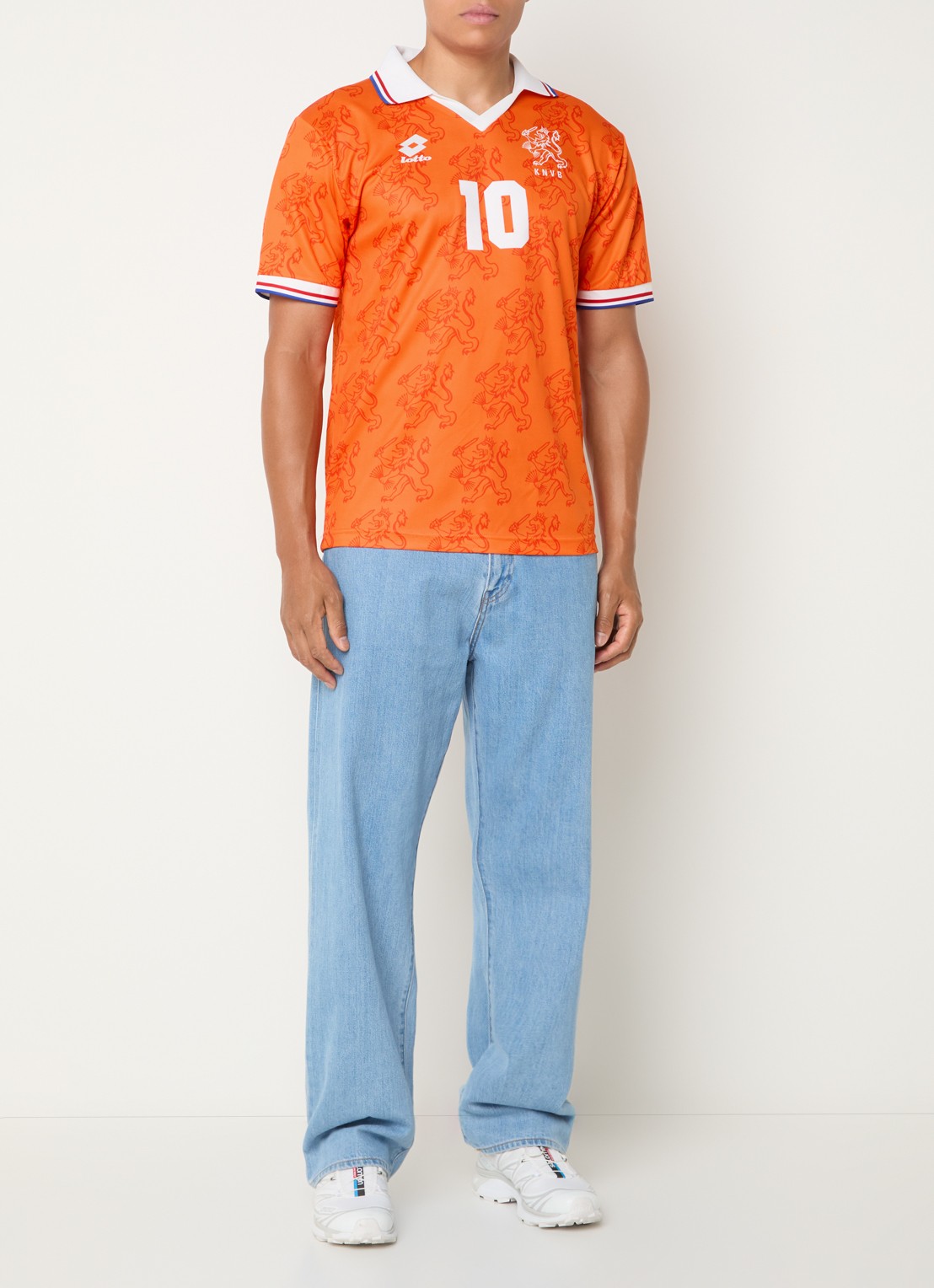 Classic Football Shirts 1994 Netherlands Bergkamp - voorkant 2 oranje