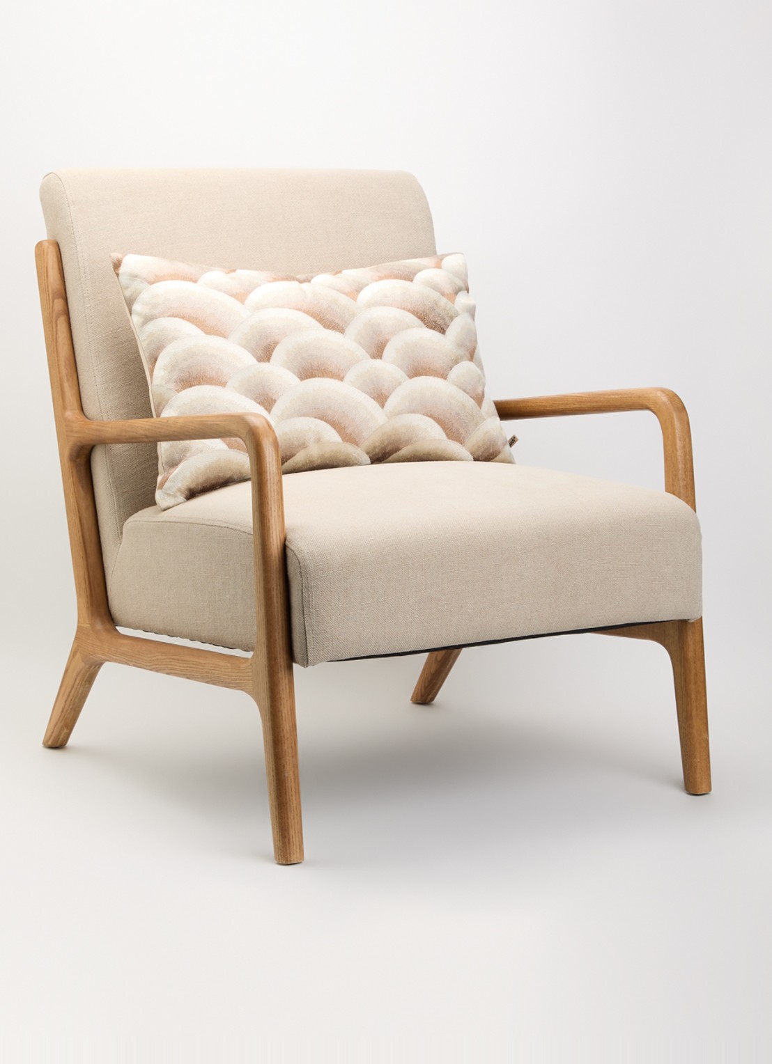 Claudi Arco sierkussen 40 x 60 cm  - voorkant 2 goud